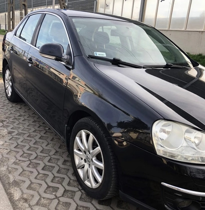 Volkswagen Jetta cena 9900 przebieg: 312000, rok produkcji 2007 z Łomianki małe 407